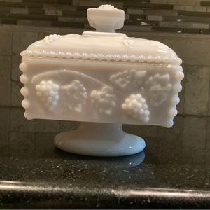 Westmoreland Milk Glass Grapes Pattern Square Compote Candy Dish Amazing